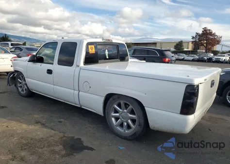 2004 Chevrolet Silverado C1500 z USA, uszkodzony, nr VIN 2GCEC19T041237405